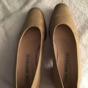 Shoes for narrow feet.